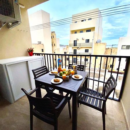 Sea Bliss Apartments With Terrace Just Off Seafront In St Paul'S Bay - By Getawaysmalta St. Paul's Bay Bagian luar foto