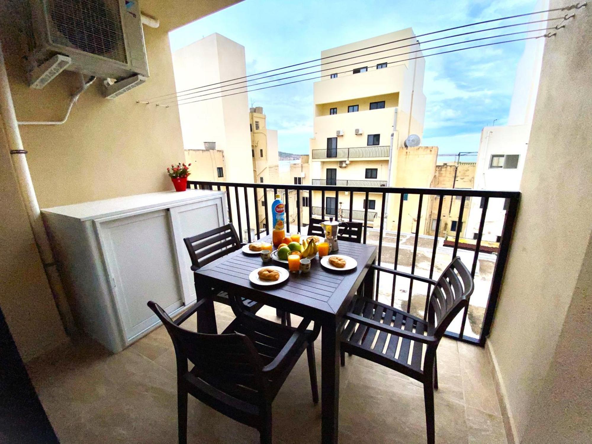 Sea Bliss Apartments With Terrace Just Off Seafront In St Paul'S Bay - By Getawaysmalta St. Paul's Bay Bagian luar foto